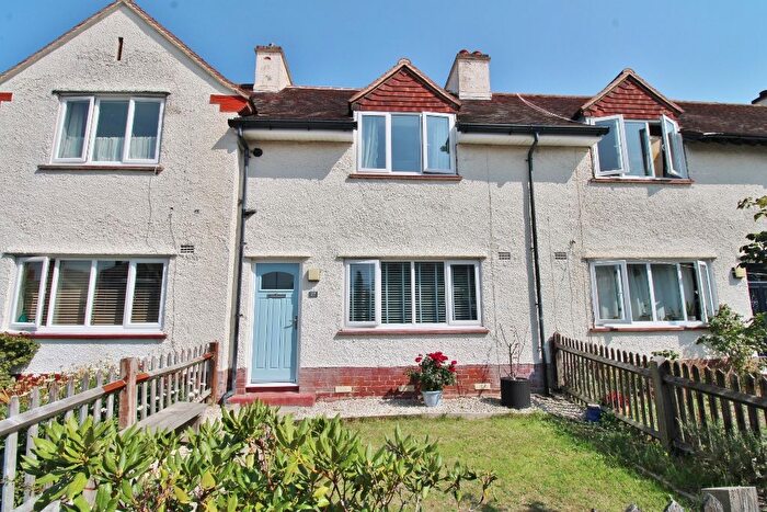 2 Bedroom Terraced House For Sale In Kings Road, Lee-On-The-Solent, PO13
