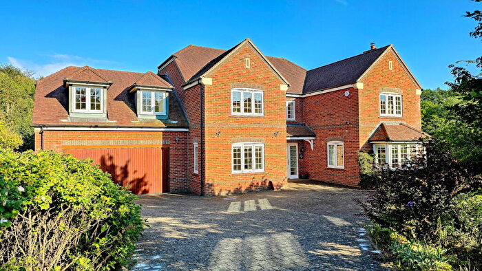 5 Bedroom Detached House For Sale In Capability Way, Greenham, Newbury, RG19