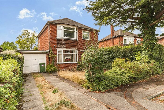 3 Bedroom Detached House For Sale In Campden Way, Handforth, Wilmslow, SK9
