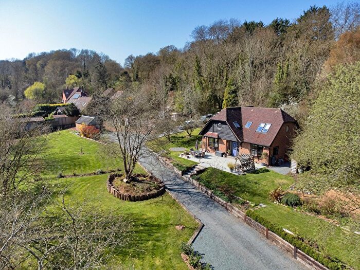 3 Bedroom Country House For Sale In Wilsons Way, Meopham, Gravesend, Kent, DA13