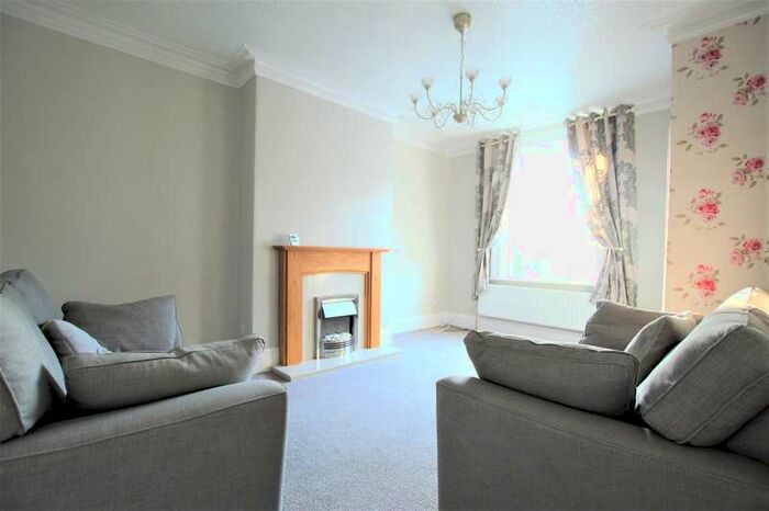 2 Bedroom Property To Rent In New Park Street Morley, LS27