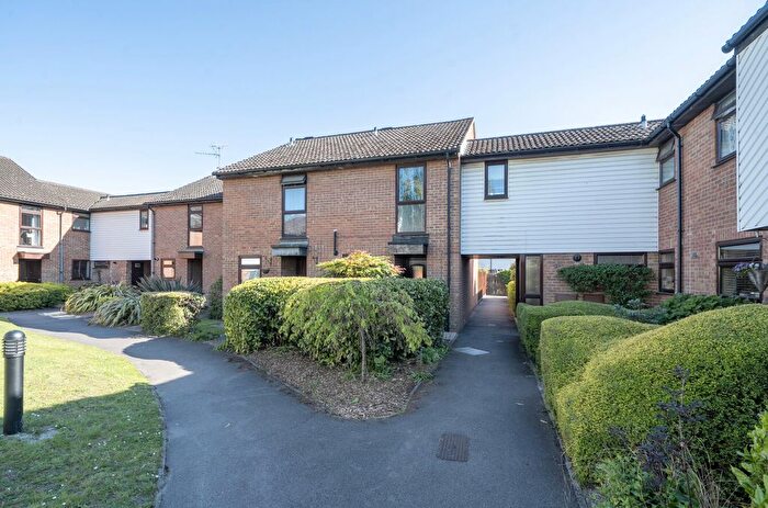 2 Bedroom End Terrace House For Sale In Avondale, Ash Vale, Surrey, GU12