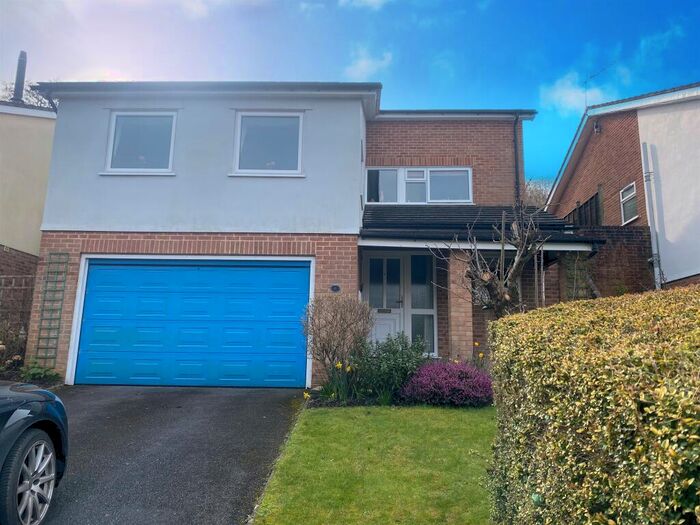 3 Bedroom Detached House For Sale In Glenwater Close, Axmouth, Seaton, EX12