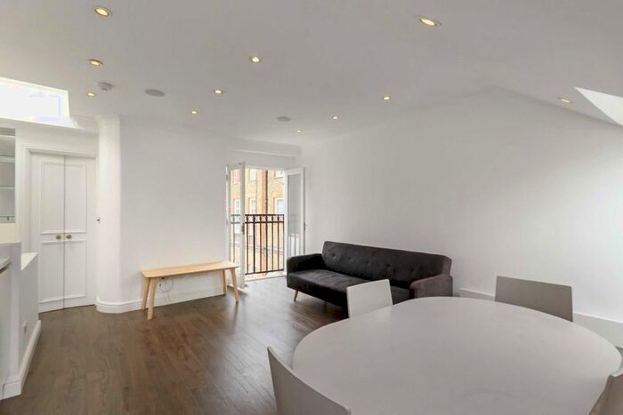 1 Bedroom Flat To Rent In Beryl Road, London, W6