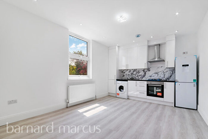 1 Bedroom Apartment To Rent In Carshalton Road, Sutton, SM1