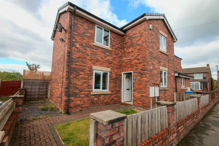 2 Bedroom Terraced House To Rent In Ringlow Park Road, Swinton, M27