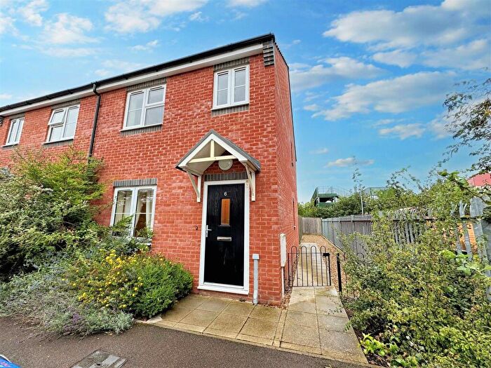 2 Bedroom Semi-Detached House To Rent In Pankhurst Close, Spalding, PE11