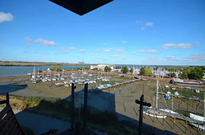 2 Bedroom Flat To Rent In Marina Heights, Gillingham, ME7