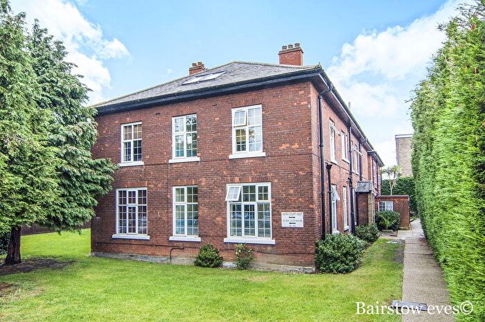 2 Bedroom Flat To Rent In Astra Close, Hornchurch, RM12