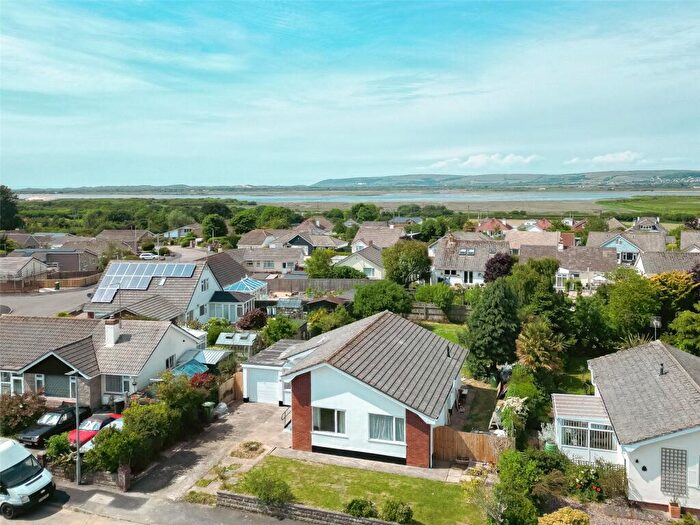 2 Bedroom Bungalow For Sale In Allenstyle Gardens, Yelland, EX31