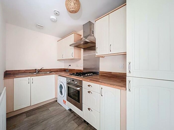 3 Bedroom Maisonette To Rent In Alicia Close, Newport, NP20