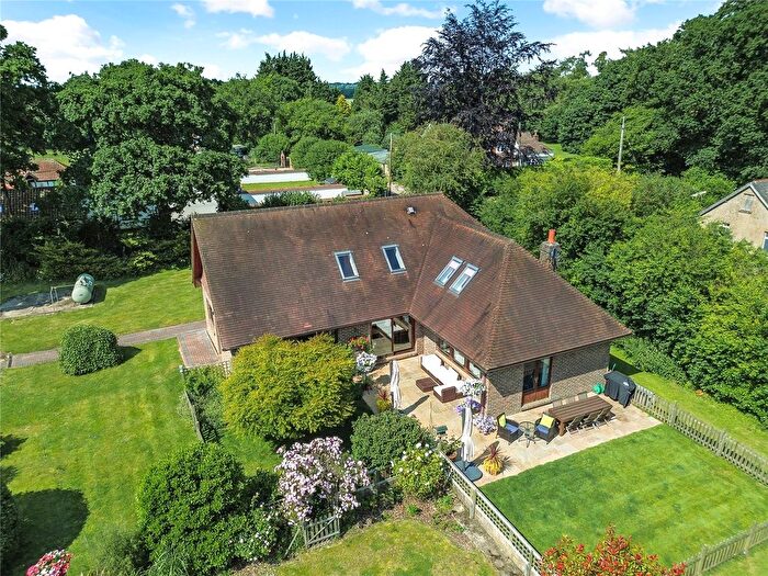 4 Bedroom Detached House For Sale In Petersfield Road, Monkwood, Alresford, Hampshire, SO24