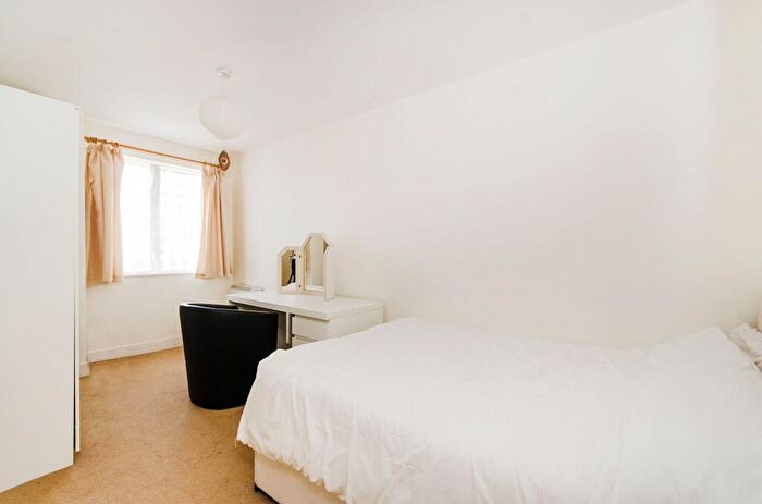 3 Bedroom Flat For Sale In Bannister House, Wealdstone, Harrow, HA3
