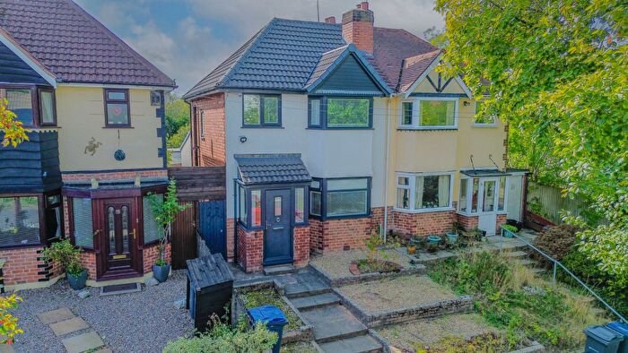 3 Bedroom Semi-Detached House For Sale In Woodvale Road, Hall Green, Birmingham, B28