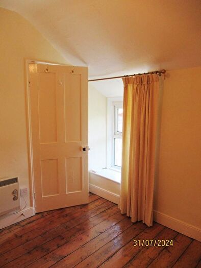 2 Bedroom Cottage To Rent In Dyffryn Ardudwy, LL44