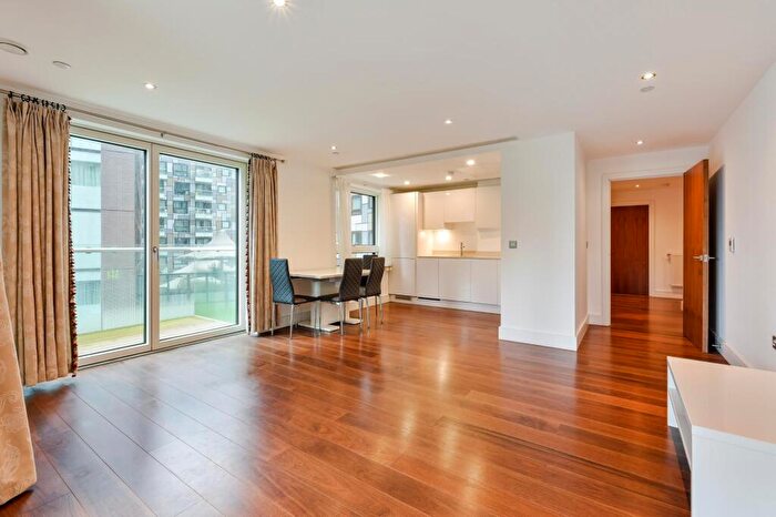 2 Bedroom Apartment For Sale In Talisman Tower, Lincoln Plaza, Canary Wharf, E14