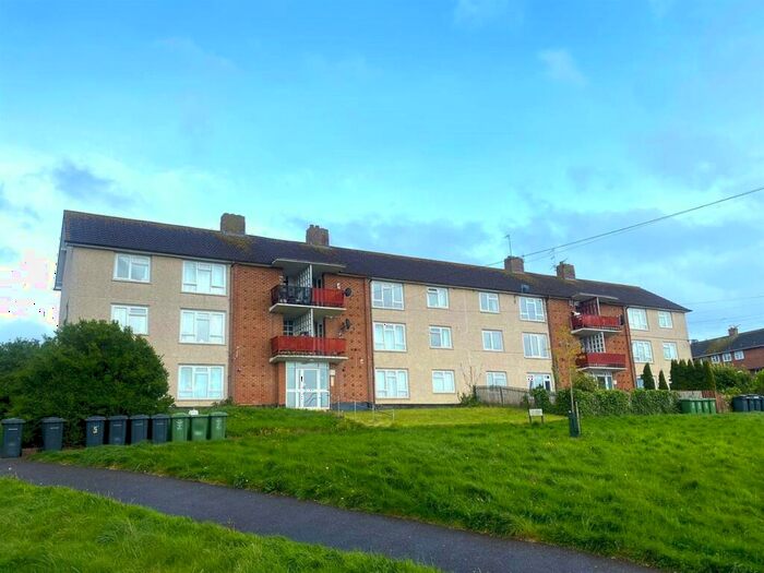 2 Bedroom Apartment To Rent In Blackthorn Crescent, Exeter, EX1