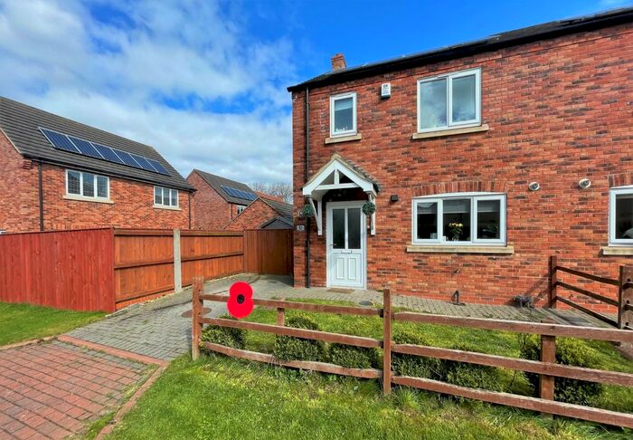 3 Bedroom Semi-Detached House For Sale In Quantock Gardens, Healing, Grimsby, Lincolnshire, DN41