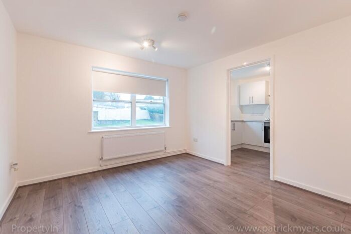 1 Bedroom Flat To Rent In The Gardens East Dulwich, SE22