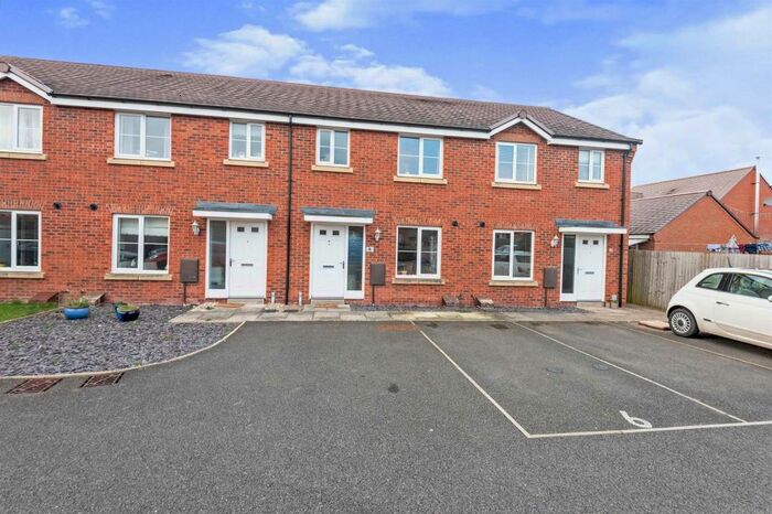 3 Bedroom Terraced House For Sale In Mons Drive, Norton, Worcester, WR5