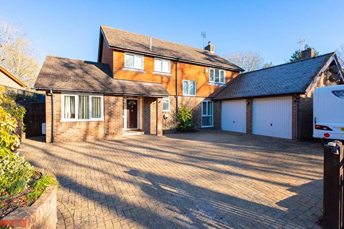 4 Bedroom Detached House For Sale In Beacon Oak Road, Tenterden, TN30