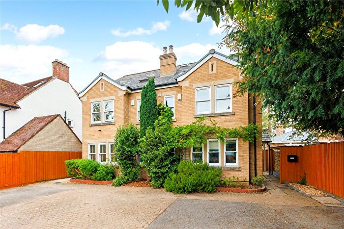 4 Bedroom Semi-Detached House To Rent In Banbury Road, Oxford, Oxfordshire, OX2