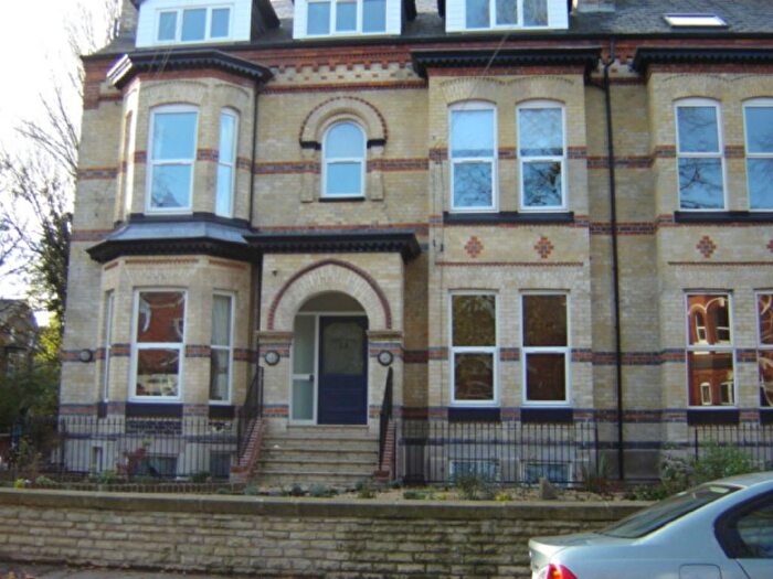2 Bedroom Flat To Rent In Alness Road, Whalley Range, Manchester, M16