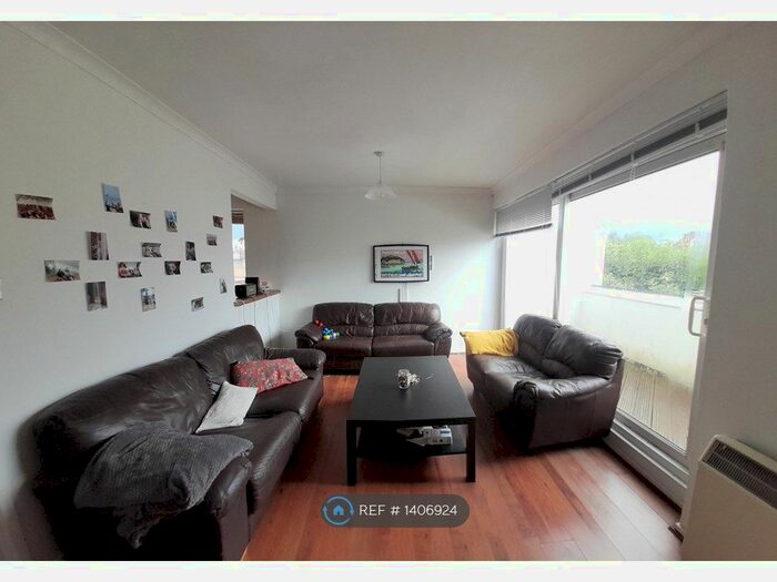 2 Bedroom Flat To Rent In Willes Road, Leamington Spa, CV31