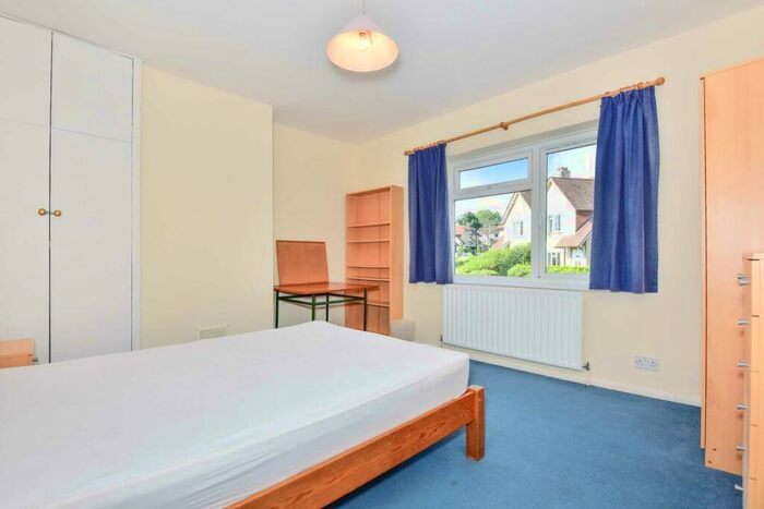 3 Bedroom Semi-Detached House To Rent In Raymond Crescent, Guildford, GU2