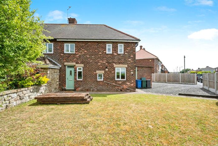 3 Bedroom Semi-Detached House For Sale In Cadeby Avenue, Conisbrough, Doncaster, DN12