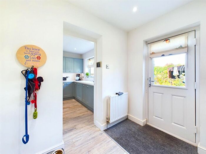 5 Bedroom Detached House For Sale In Laurold Avenue, Hatfield Woodhouse, Doncaster, South Yorkshire, DN7