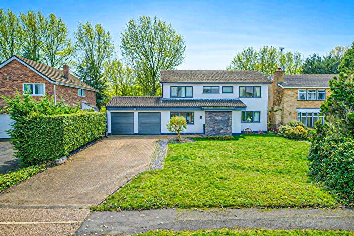 4 Bedroom Detached House For Sale In Wentworth Way, Bletchley, MK3