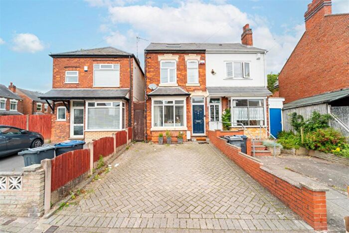 4 Bedroom House To Rent In Ribblesdale Road, Birmingham, B30