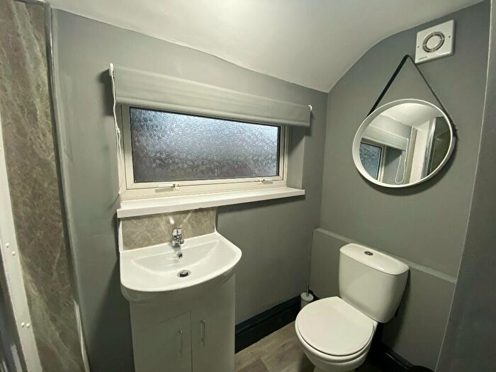 1 Bedroom House Of Multiple Occupation To Rent In Shobnall Street, Burton-On-Trent, Staffordshire, DE14