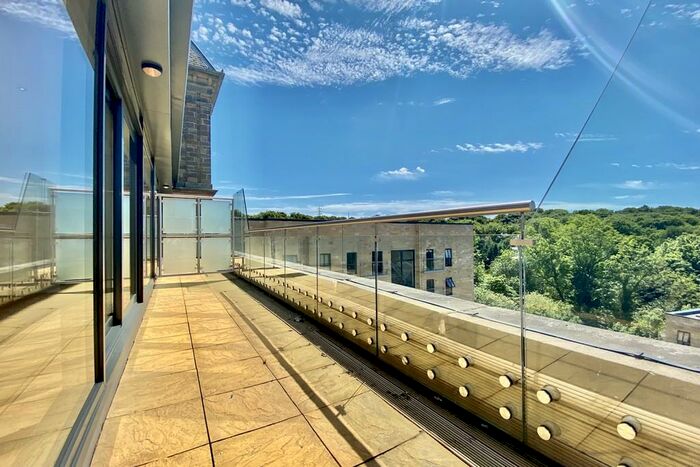 2 Bedroom Apartment To Rent In Horsforth Mill, Low Lane, LS18