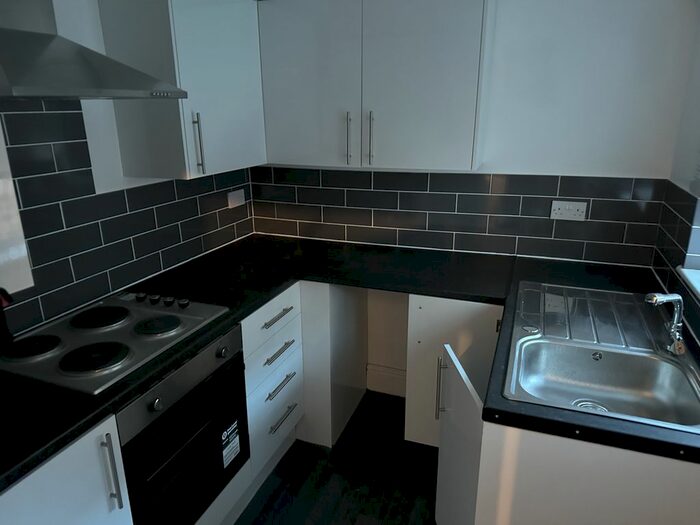 3 Bedroom End Of Terrace House To Rent In Francis Street, Stoke-On-Trent, ST6