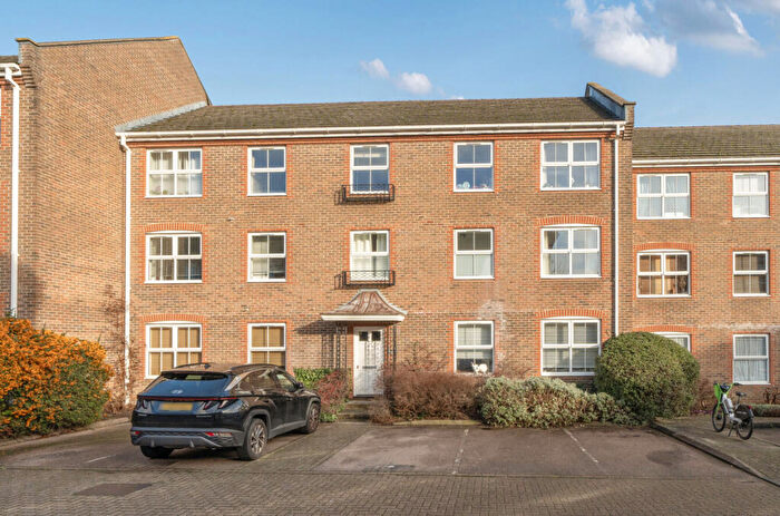 Studio For Sale In Paxton Road, London, SE23