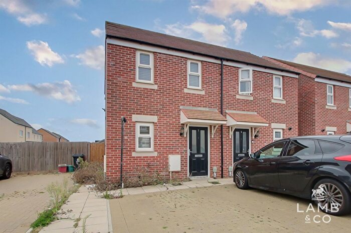 2 Bedroom Semi-Detached House For Sale In Pebble Drive, Clacton-On-Sea, CO16