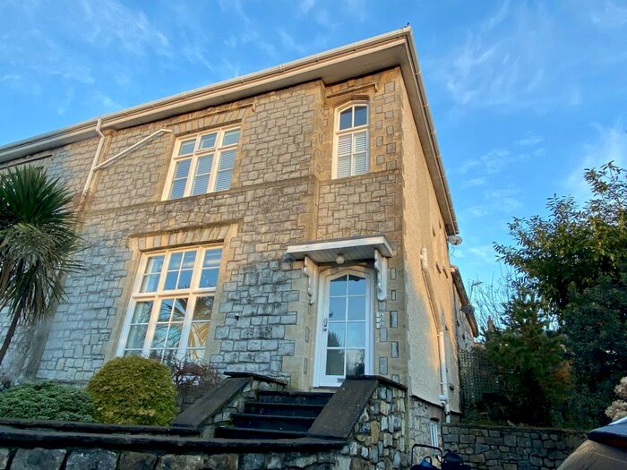 1 Bedroom Flat To Rent In Park Street, Bridgend, CF31