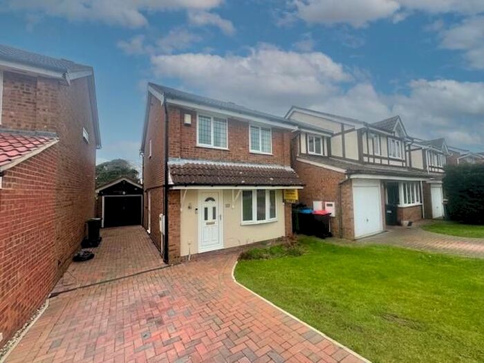 3 Bedroom Detached House To Rent In Oxleys, Olney, MK46