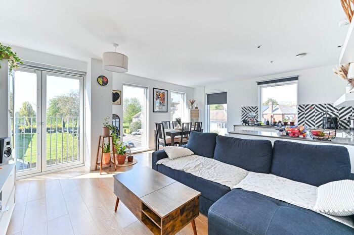 1 Bedroom Flat For Sale In Cargreen Road, South Norwood, London, SE25