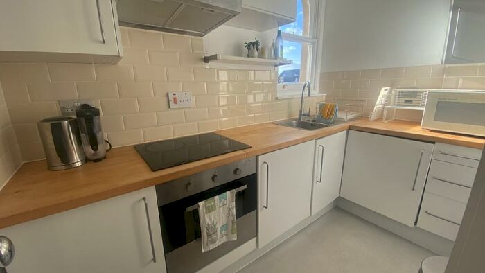 1 Bedroom Flat To Rent In Redland Road, Redland, Bristol, BS6