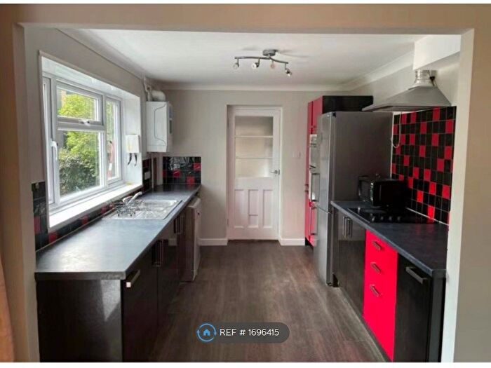 5 Bedroom Semi-Detached House To Rent In Glenthorne Road, Exeter, EX4