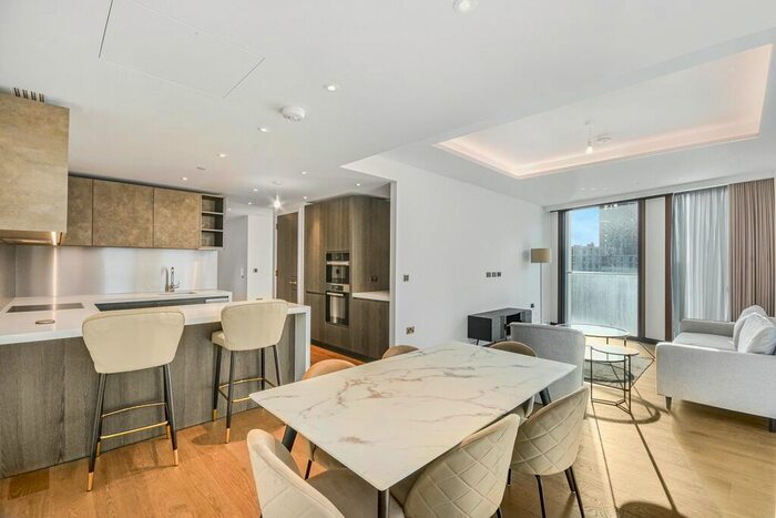 3 Bedroom Flat To Rent In Carnation Way, London, SW8