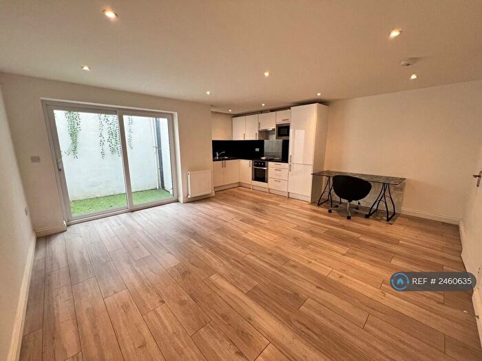 1 Bedroom Maisonette To Rent In Baring Road, London, SE12