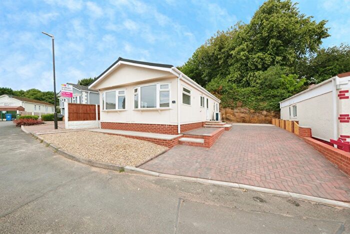 2 Bedroom Park Home For Sale In Glasshouse Lane, New Whittington, Chesterfield, S43