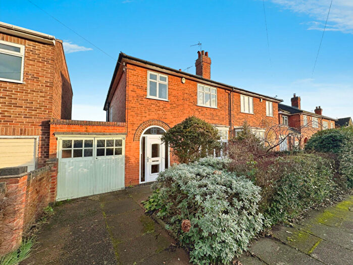 3 Bedroom Semi Detached House For Sale In Wynfield Road, Western Park, LE3