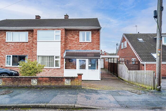 Semi-Detached House For Sale In Allington Drive, Birstall, Leicester, Leicestershire, LE4