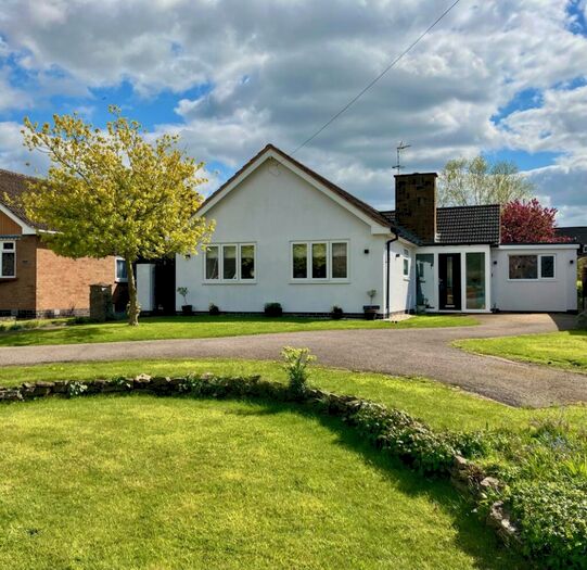 4 Bedroom Detached Bungalow For Sale In Bulkington Road, Wolvey, LE10