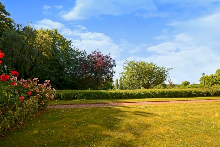 2 Bedroom Flat For Sale In Duesbury Court, Mickleover, Derby, DE3